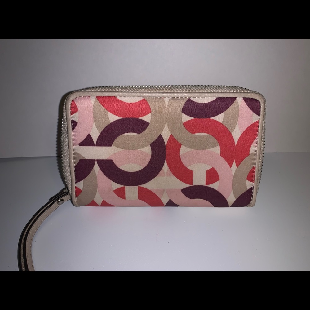 SOLD!!!!Coach wristlet - Picture 6 of 7